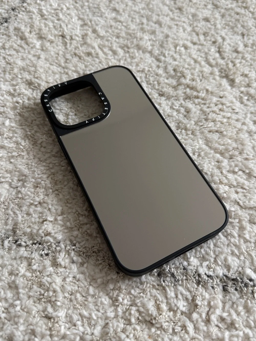 CASETIFY- iPhone 14 Pro Max mirror phone case